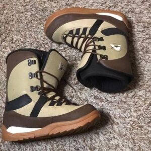 Arcana Tan and Brown Lace-Up Winter Boots